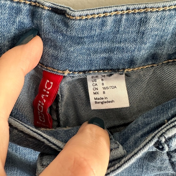 H&M Divided Jeans Size 8 - Picture 3 of 3